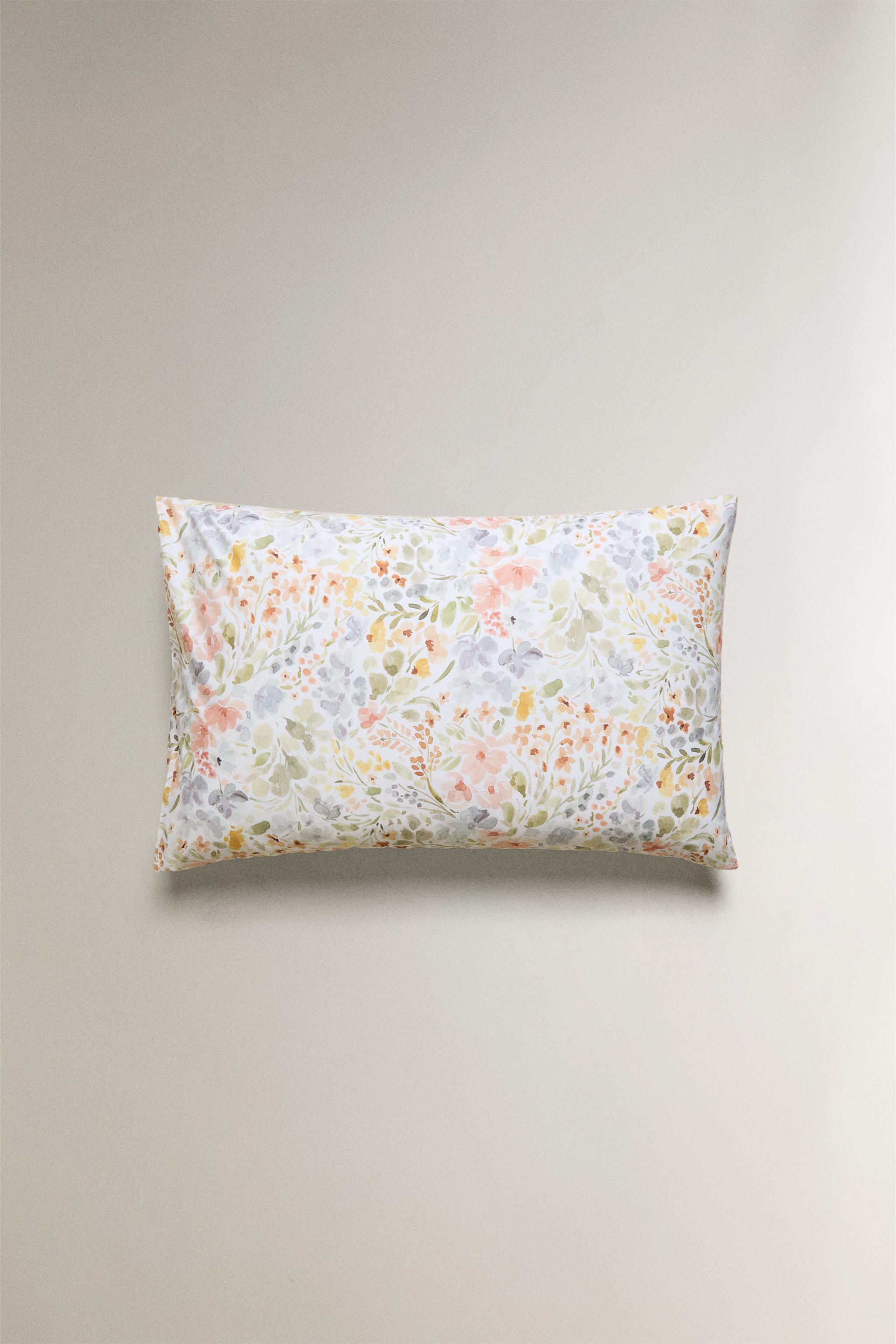 FLORAL PRINT PILLOWCASE